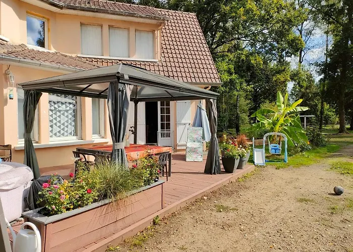 Chez Particuler Proche Du Circuit Quarto em Acomodações Particulares